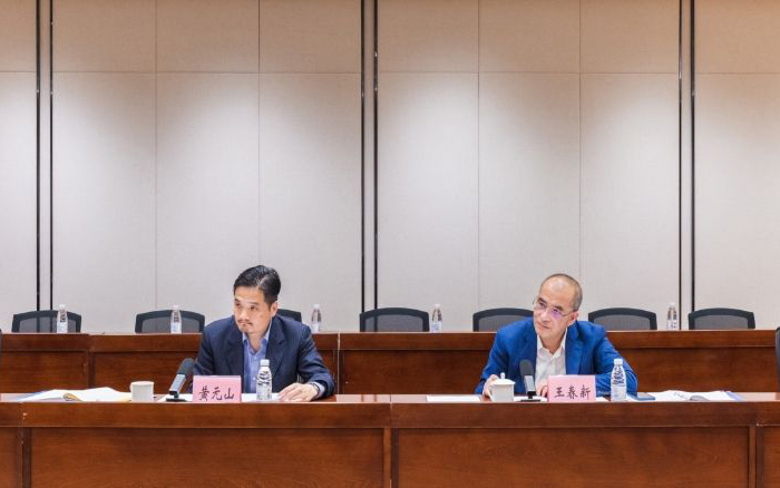 特首政策組團隊一行與東莞市委常委、常務副市長曾堅朋及多間東莞企業的代表會面。