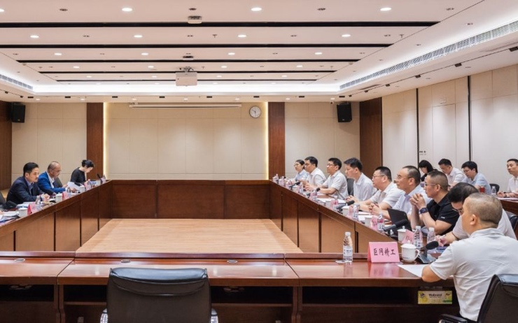 特首政策組團隊一行與東莞市委常委、常務副市長曾堅朋及多間東莞企業的代表會面。