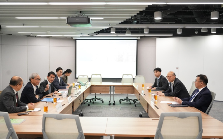 兩位特首政策組副組長歐陽力及關家明與中華人民共和國常駐聯合國日內瓦辦事處和瑞士其他國際組織代表團特命全權大使、常駐代表陳旭及團隊會面。