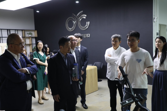 特首政策組團隊與CYC Motor的代表交流意見。