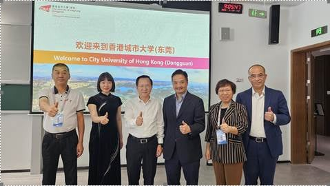 特首政策組團隊一行與東莞市政協合照。