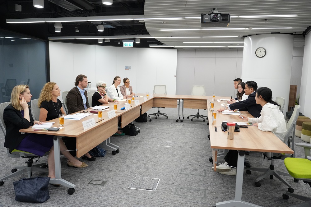 特首政策組團隊與澳洲商會團隊就人才融入等議題進行交流。
