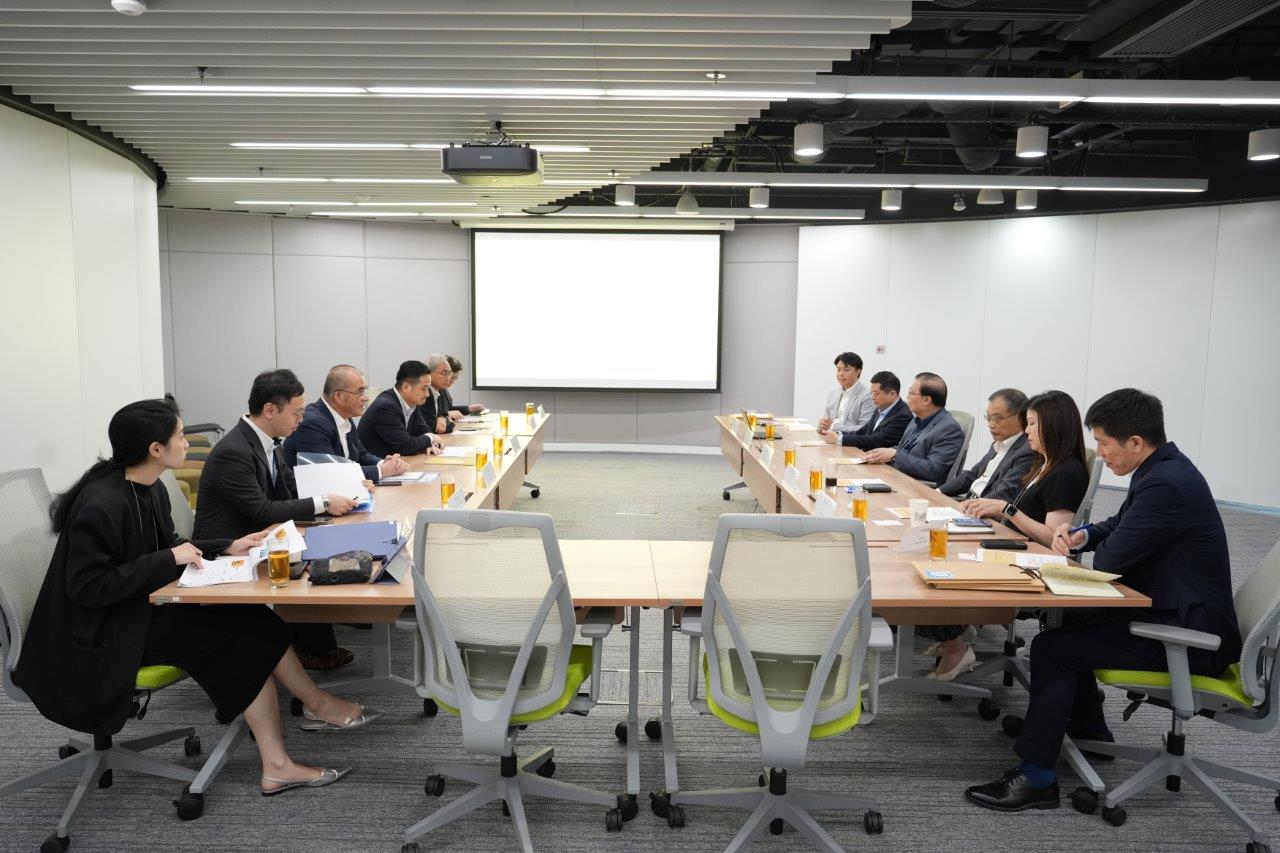 黃元山博士與香港再出發大聯盟秘書長譚耀宗、副秘書長張志剛、總主任黃冰芬及一國兩制研究中心研究總監方舟會面。