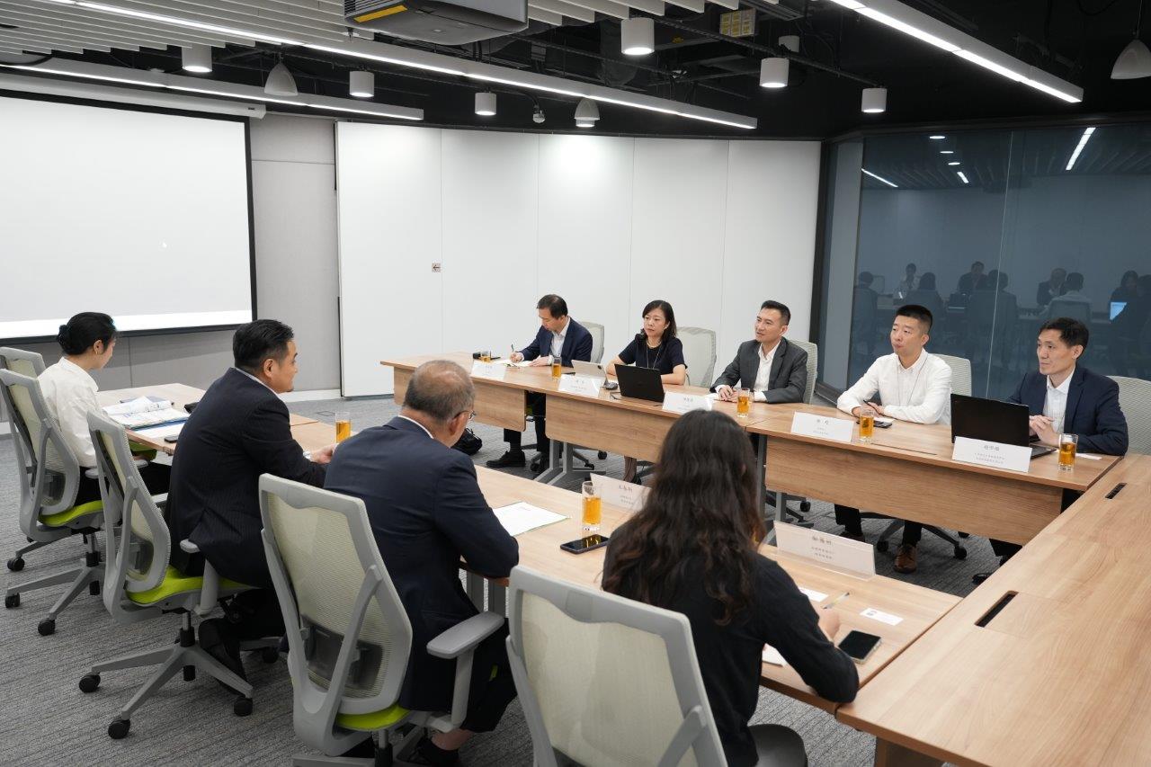 特首政策組與華為代表進行交流。