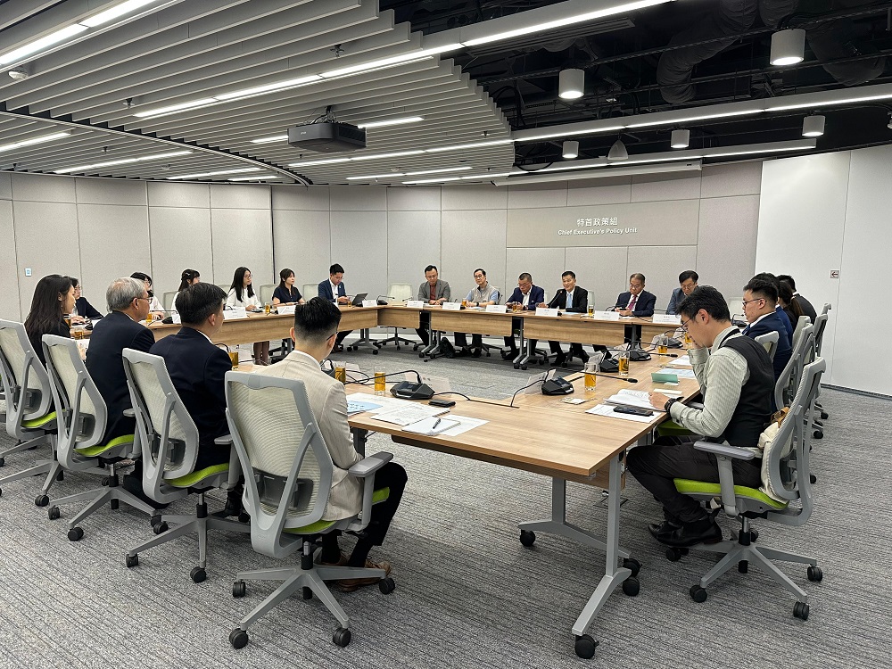 政賢力量負責不同政策範疇的召集人及起草委員等表達意見。