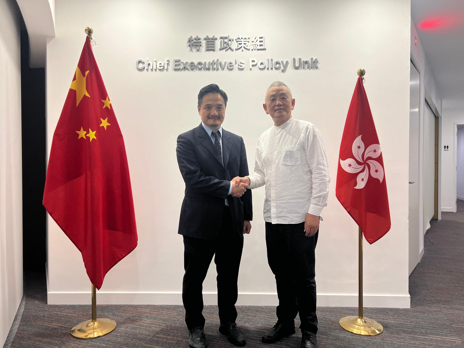 黃元山博士與絲綢之路城市聯盟主席宋榮華（右）會面。