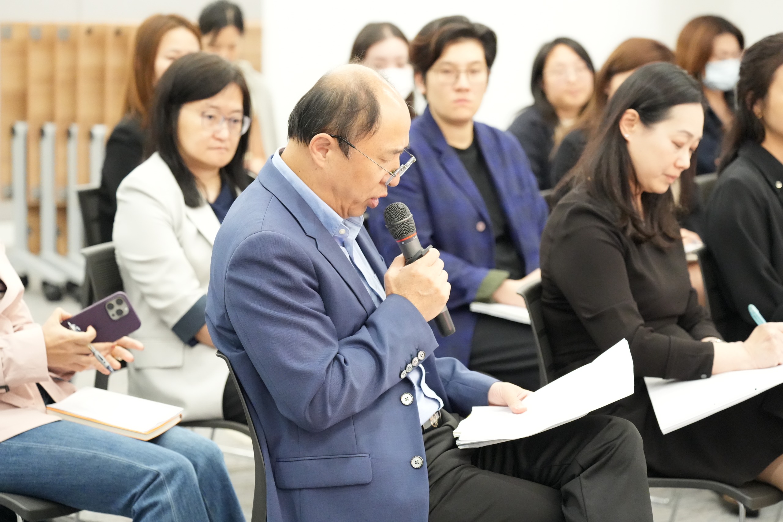 特首政策组办内部研讨会 - 图7