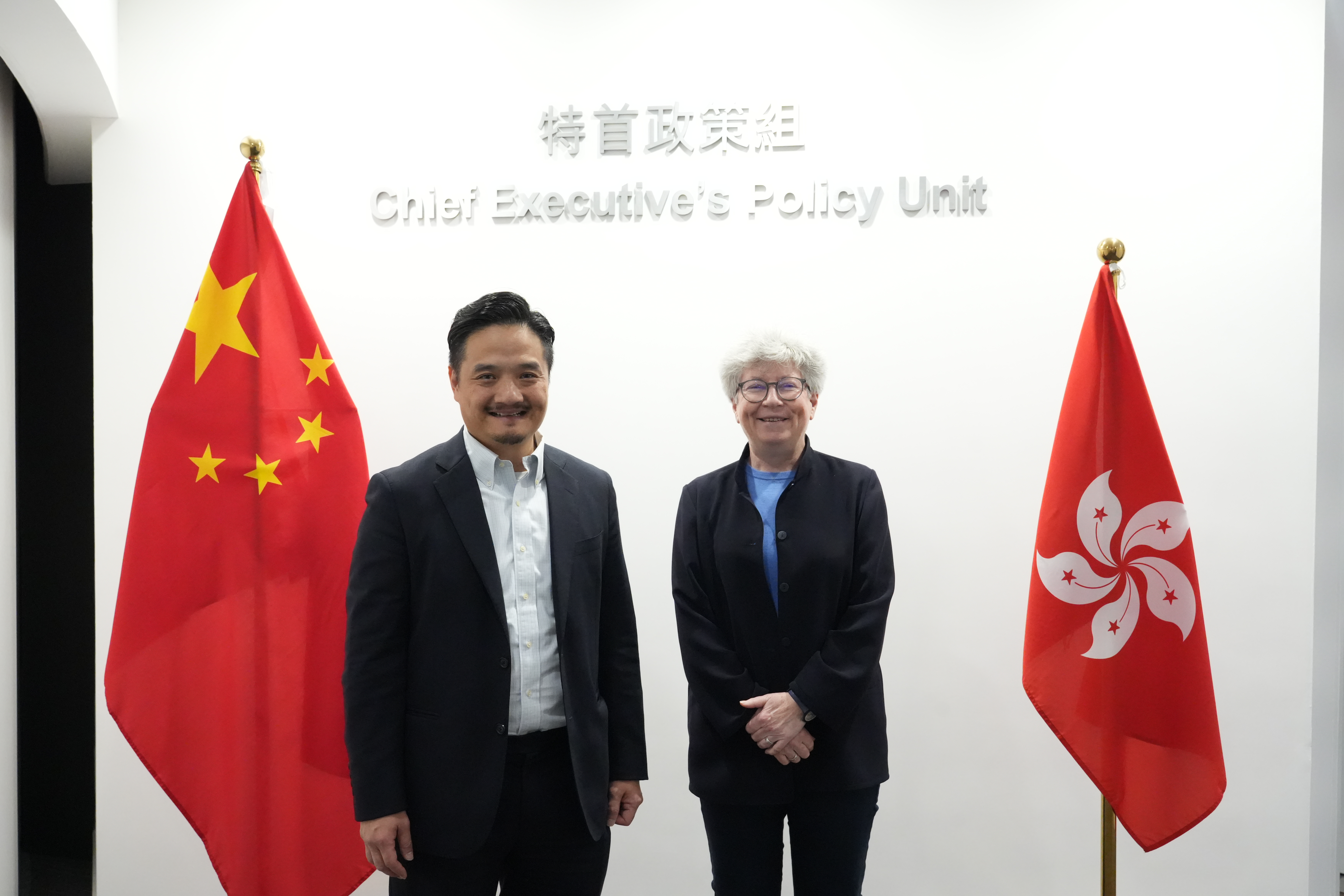 黃元山博士與法國國際關係研究所亞洲研究中心高級顧問Françoise Nicolas會面。