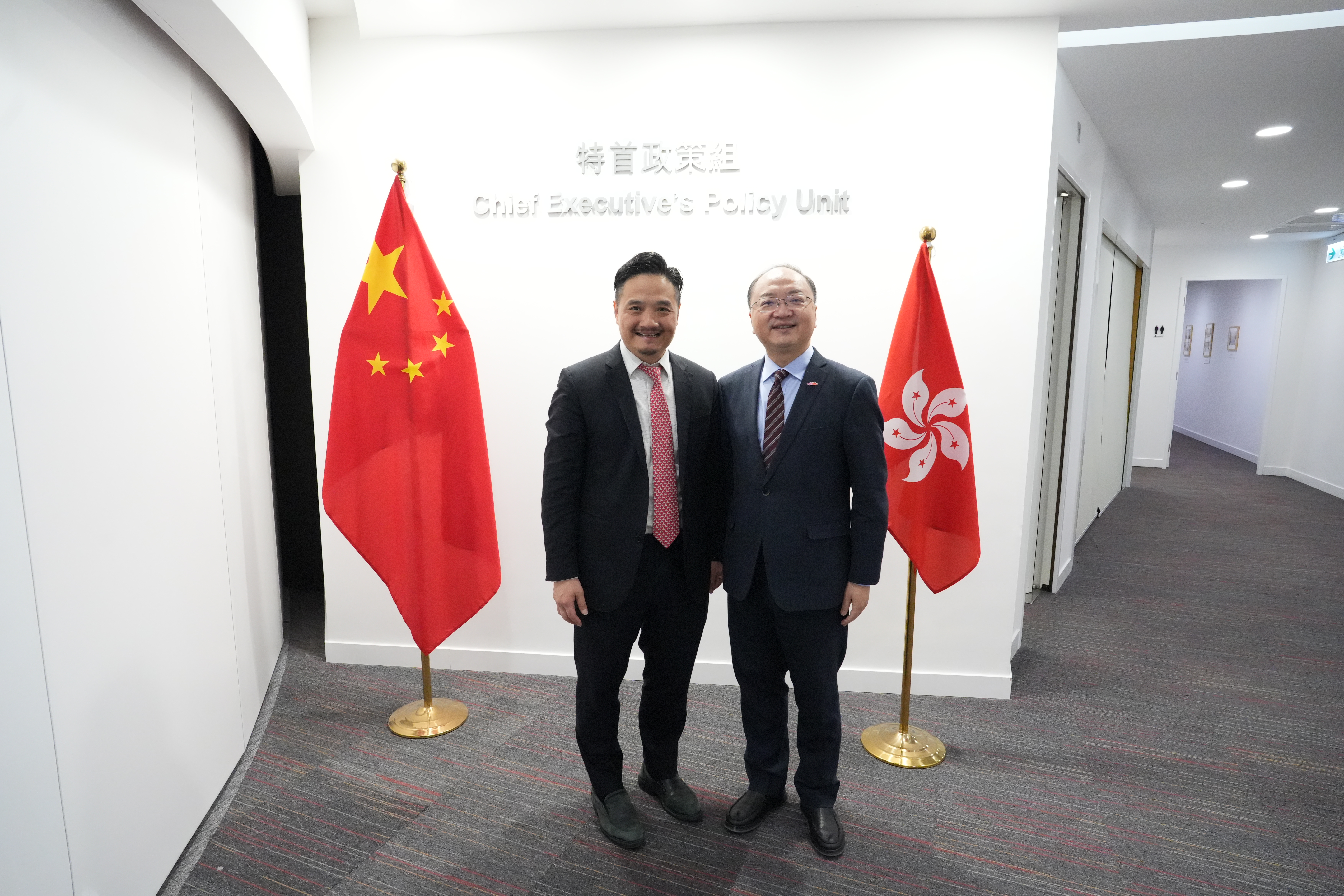 黃元山博士與中華人民共和國駐墨爾本總領事房新文會面。