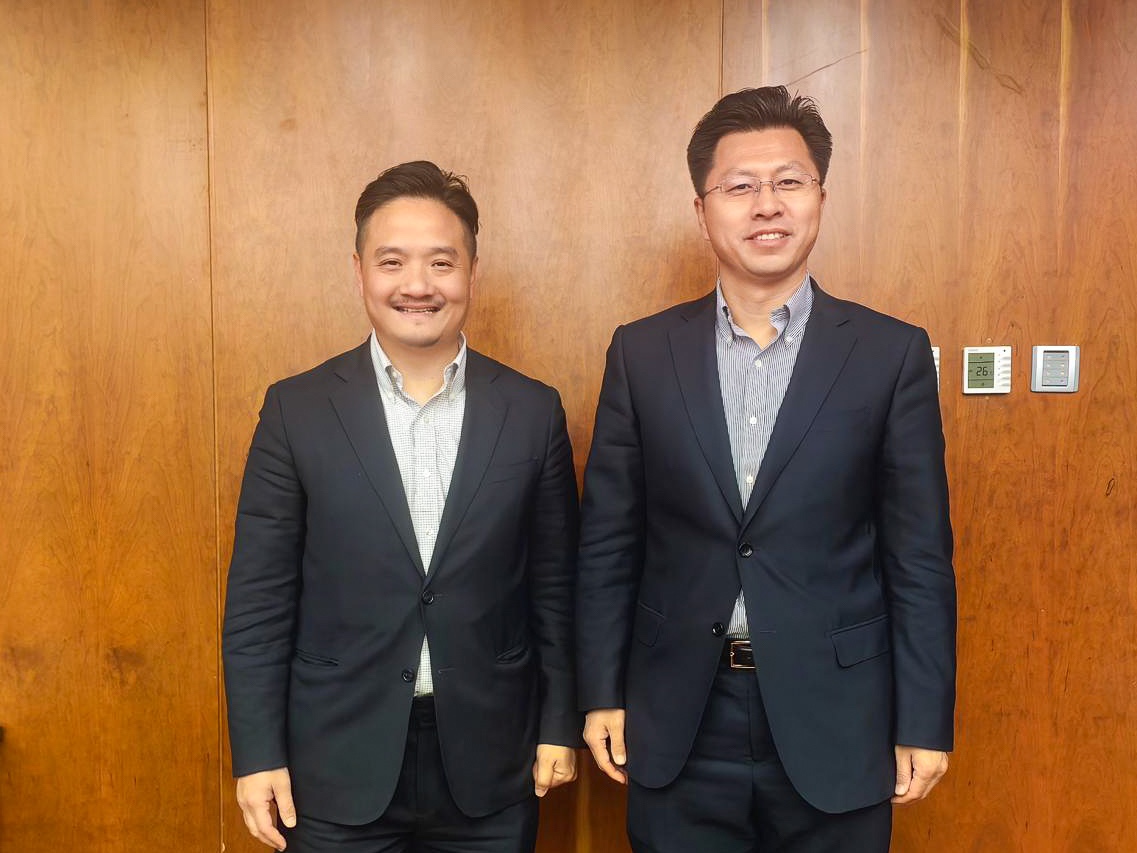 黃元山博士與商務部對外投資和經濟合作司司長趙春峰會面。