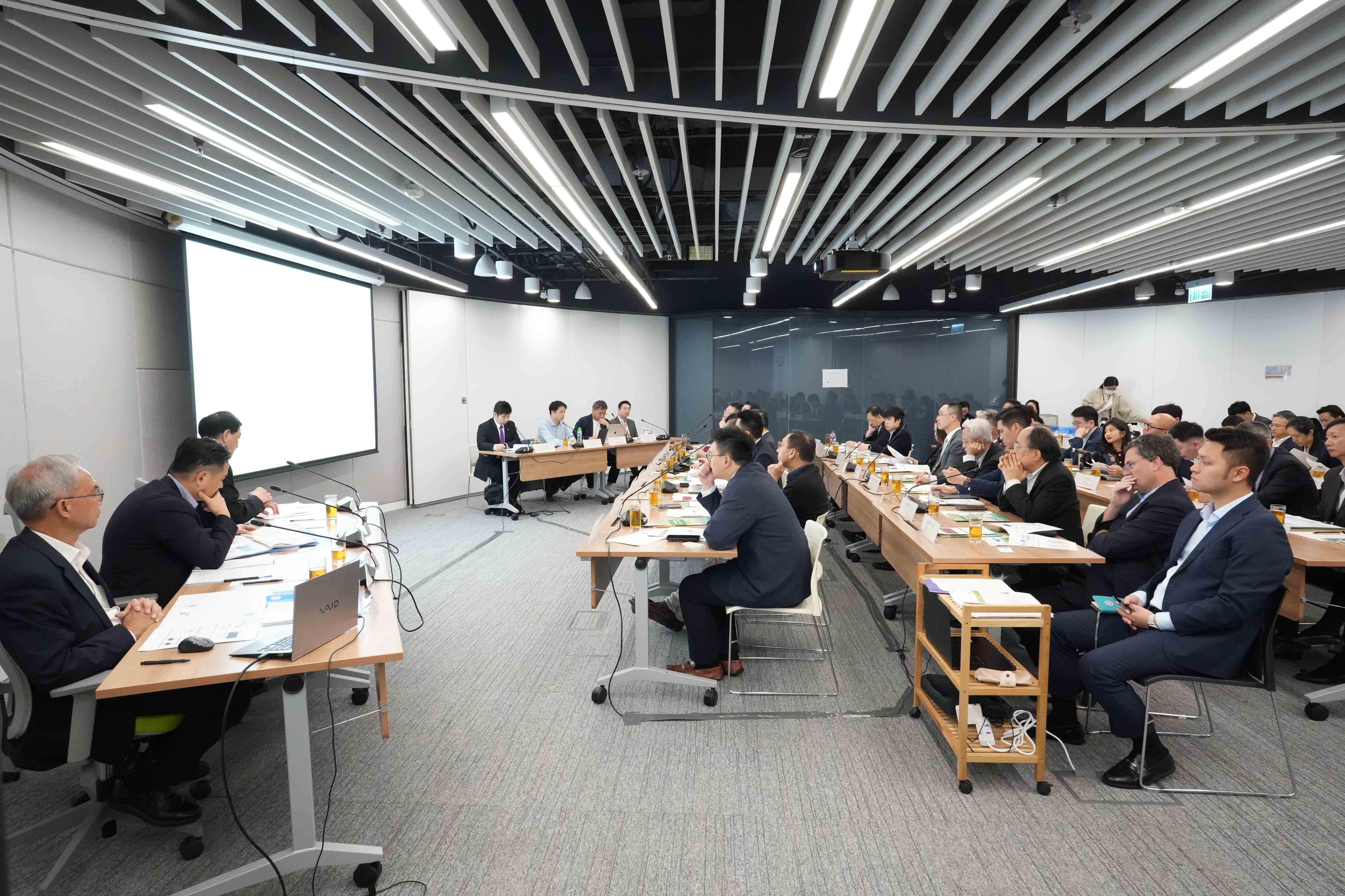 特首政策组举办公共政策研究资助计划研究分享会。