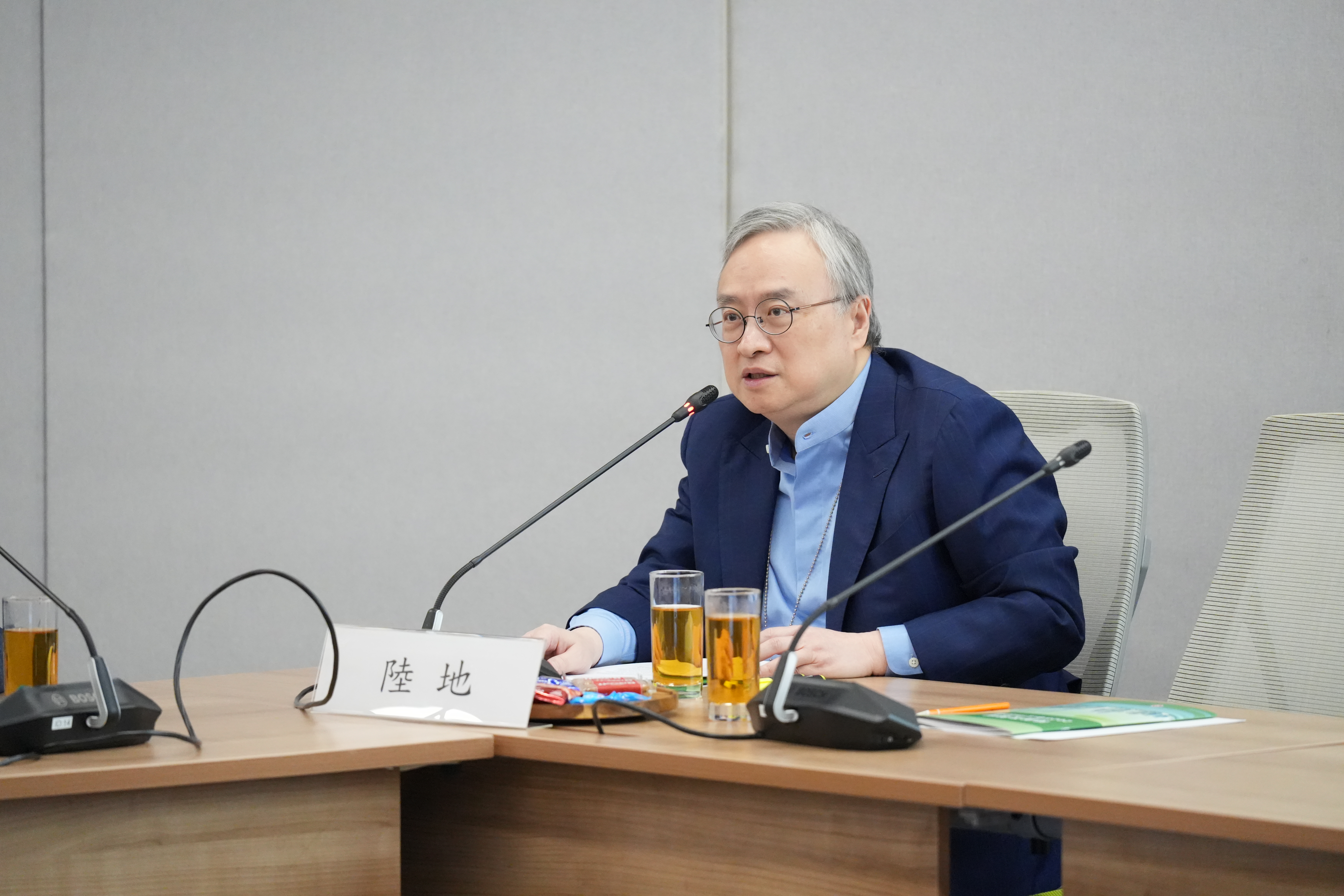 特首政策組專家組成員陸地博士出席研討會。